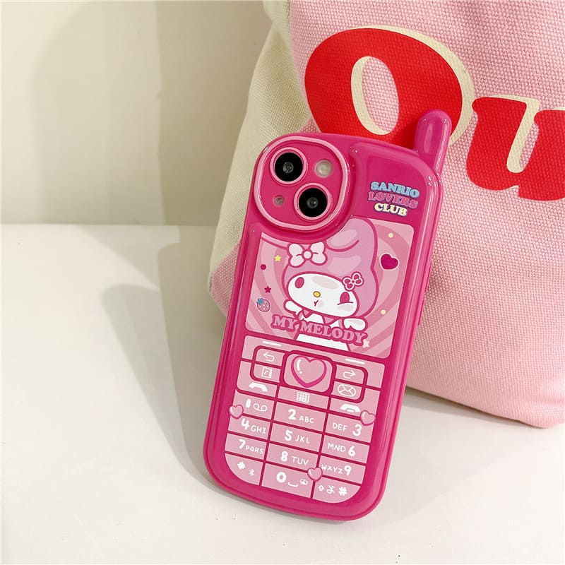 BLACKPINK's Jisoo Used Her Hello Kitty Phone Case as a Pop of
